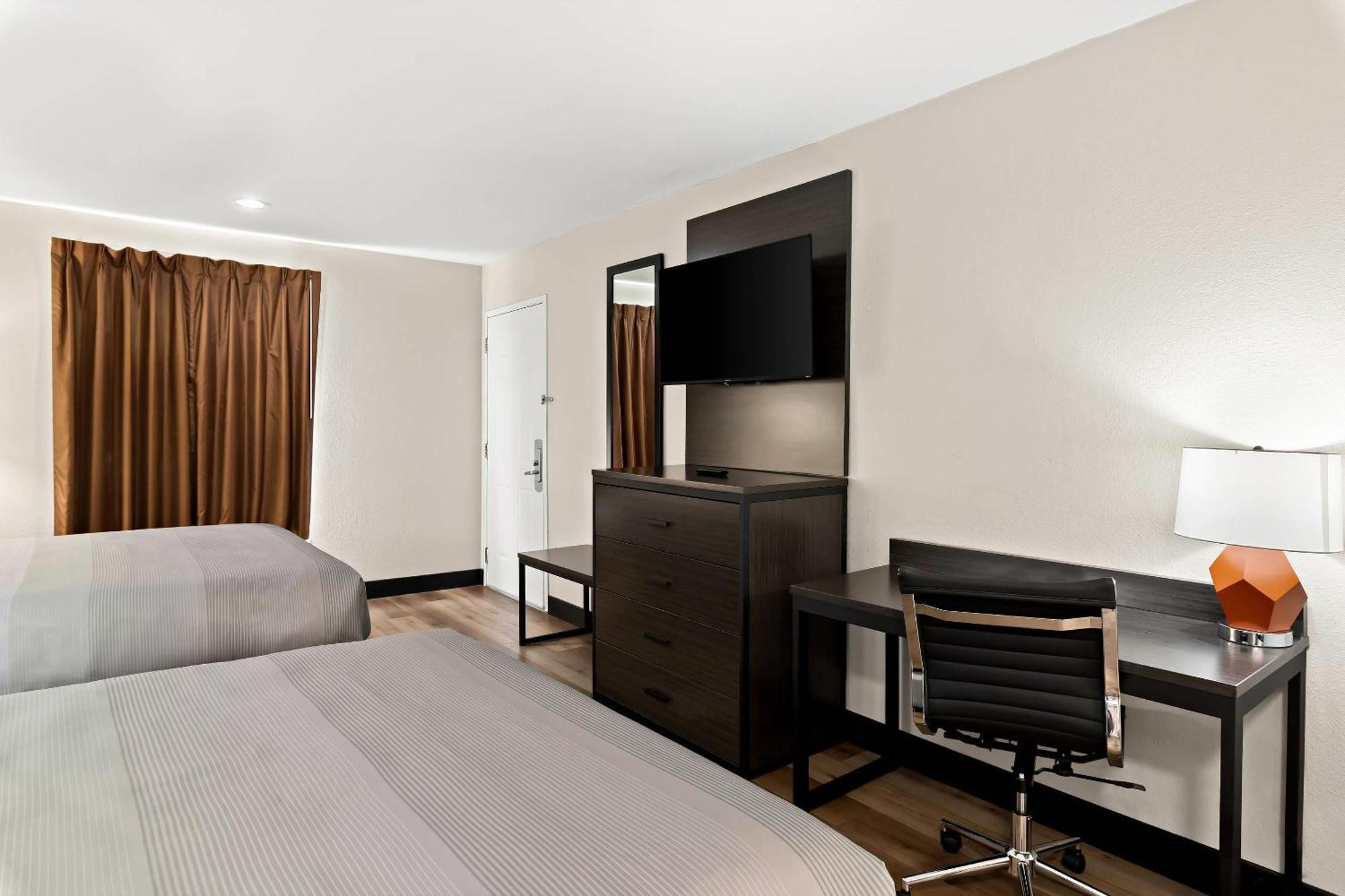 Quality Inn & Suites Dumas Bagian luar foto