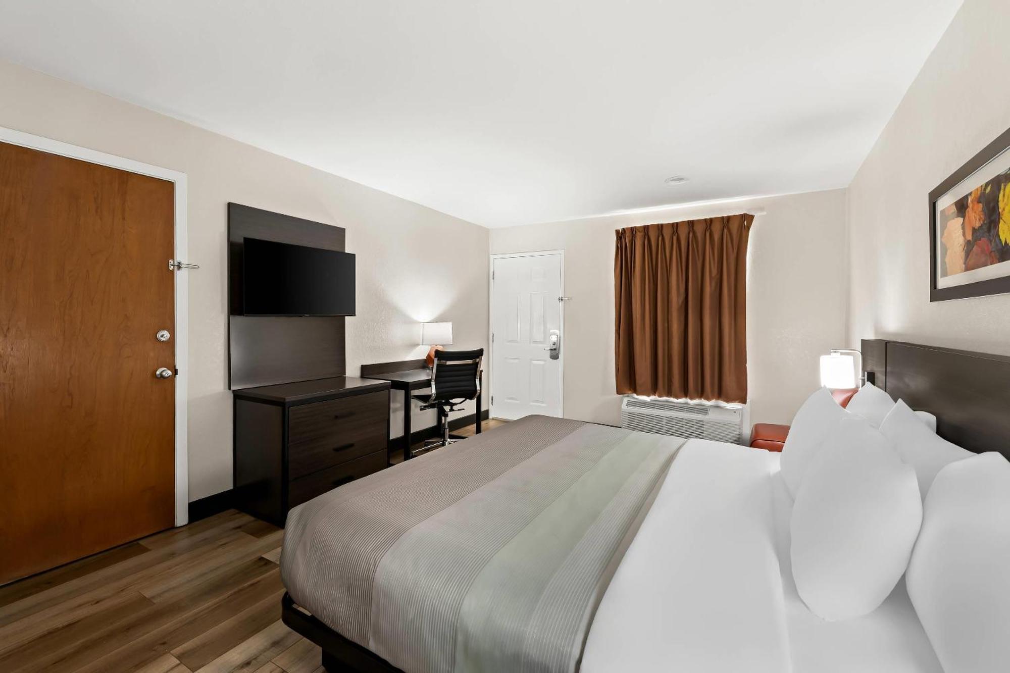 Quality Inn & Suites Dumas Bagian luar foto