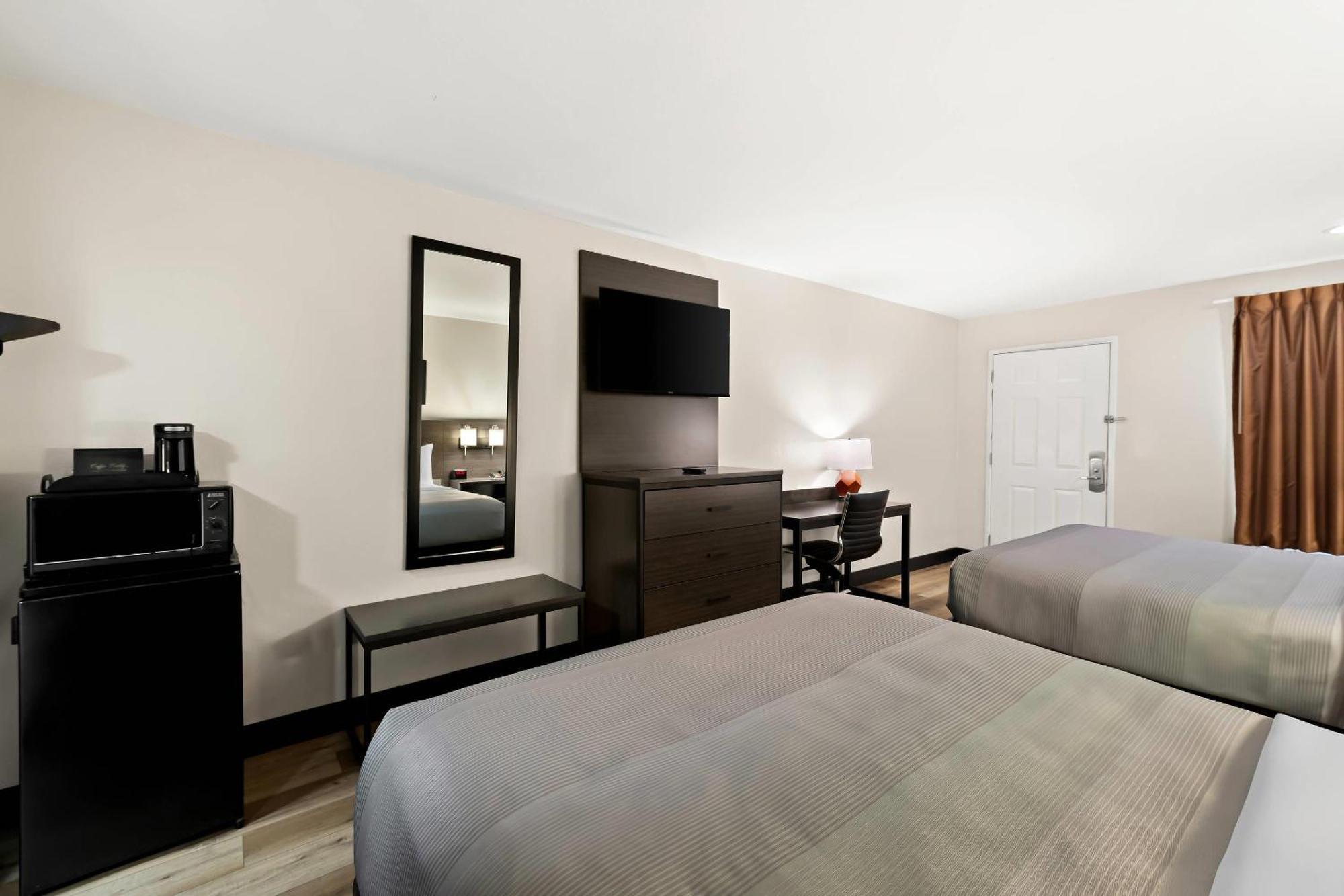 Quality Inn & Suites Dumas Bagian luar foto